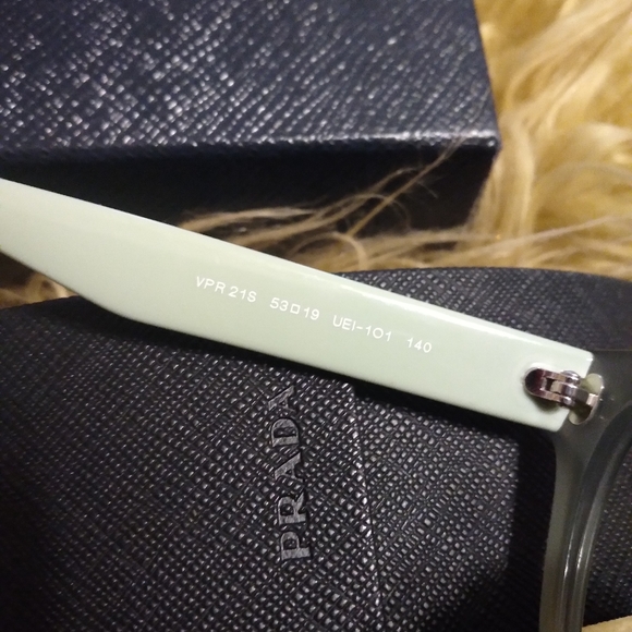 ❤NEW! PRADA TWO TONE GREEN FRAMES - Picture 7 of 11
